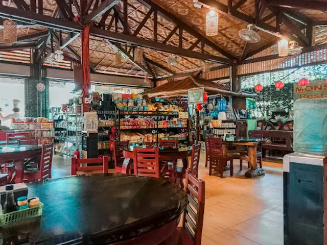 Monsanto Restaurant Hapitanan sa Amas