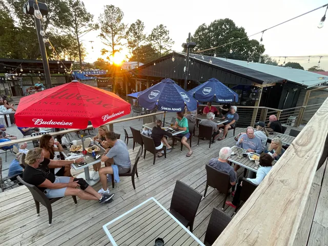 South 125 Bar and Grill