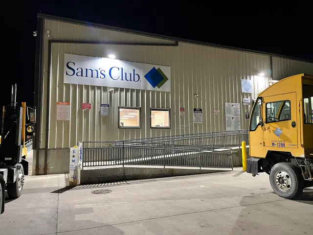 Sams/Walmart D. C. Truck Entrance