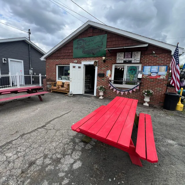 D&M Bait & Sporting/ D&M Ice Cream