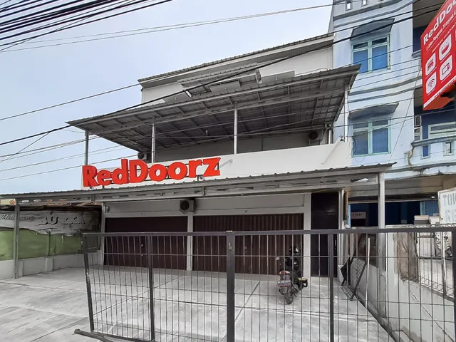 RedDoorz @ Jalan Pangeran Tirtayasa Lampung 2