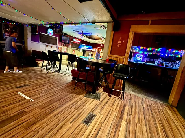 The Inn - West Andover Ohio