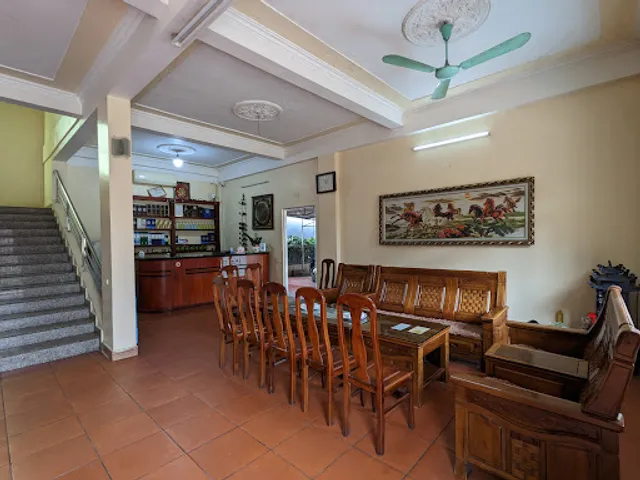 Nhà hàng Phù Đổng