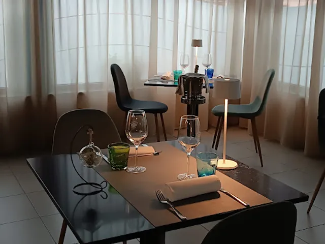 Alvaro Bistrot- SIAMO CHIUSI PER FERIE DAL 24\11 , RIAPRIREMO VENERDì 5/12 PER LA CENA