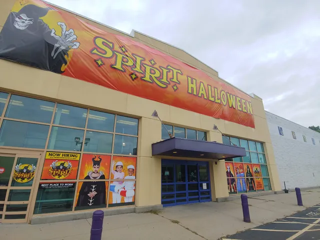Spirit Halloween