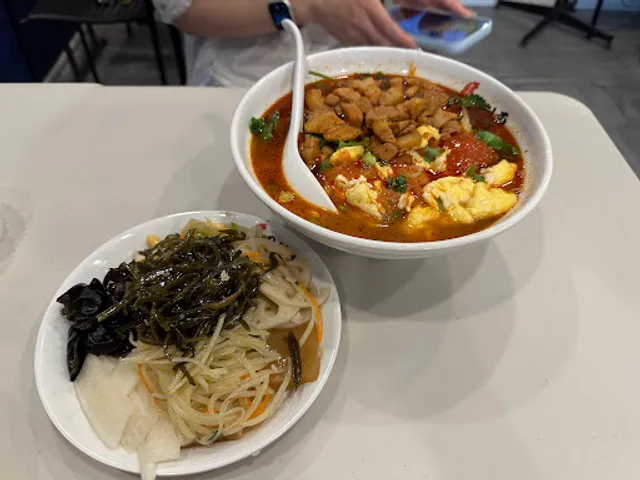 大碗山西刀削面 Knife Cut Noodle (原名老山西刀削面)