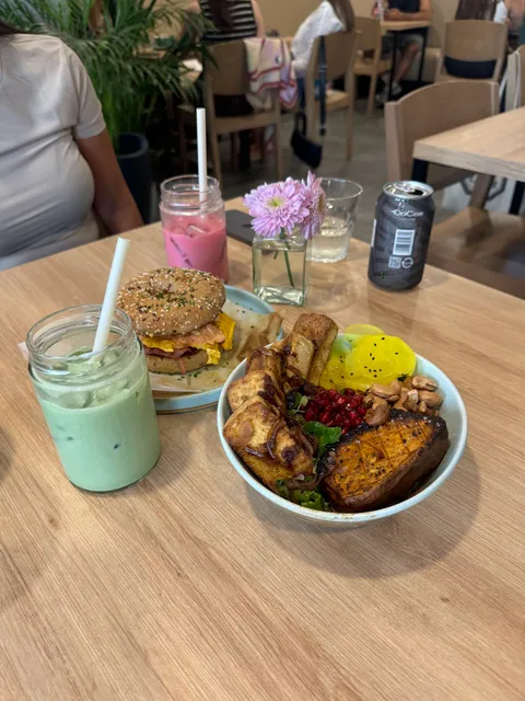 Zili's Breakfast Café