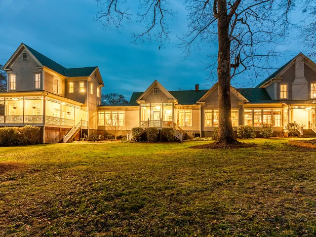 Southern Seasons Inn