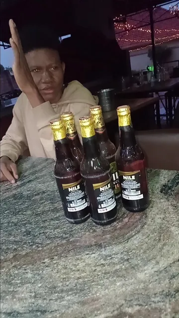 De Bells lounge, Restaurant & Car wash