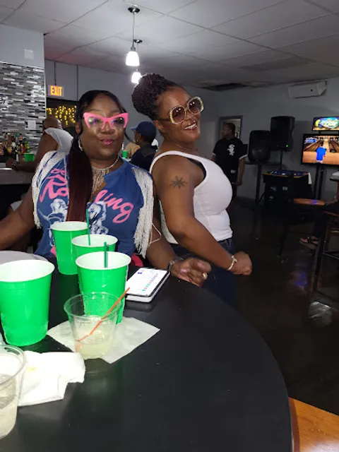 McGee's Juke Box Lounge