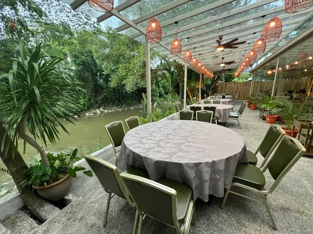 Riverview Village Restaurant