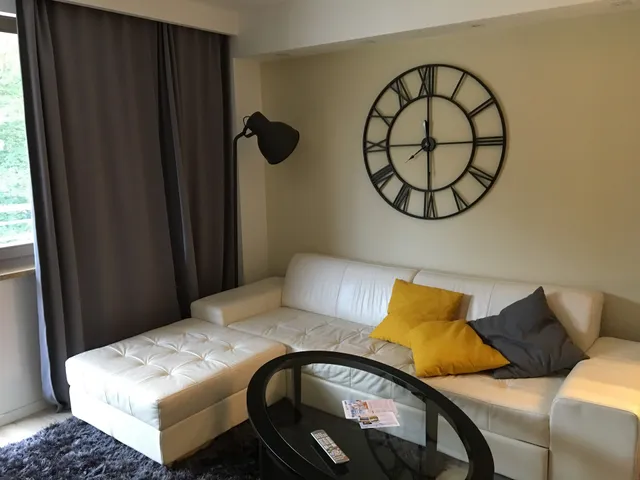 Zdrojowa. Aparta9/1mentowiec