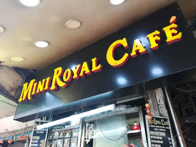 Mini Royal Cafe