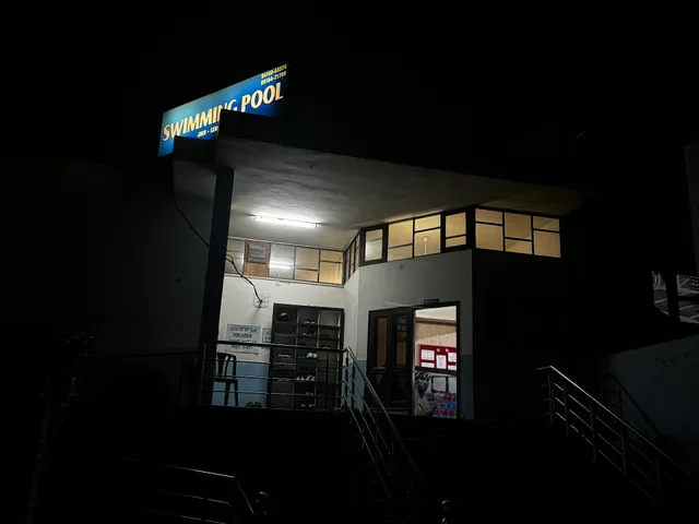 OYO 40036 Hotel Royal Inn