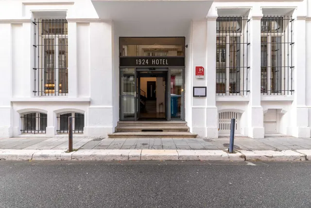 1924 Hotel