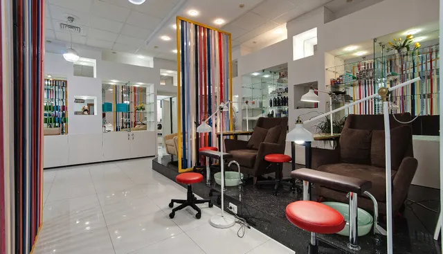 One Moment Salon