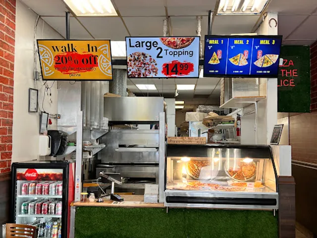 70'EES Pizza 🇨🇦 Meat pizza, vegetarian pizza, vegan pizza, wings, Indian pizza