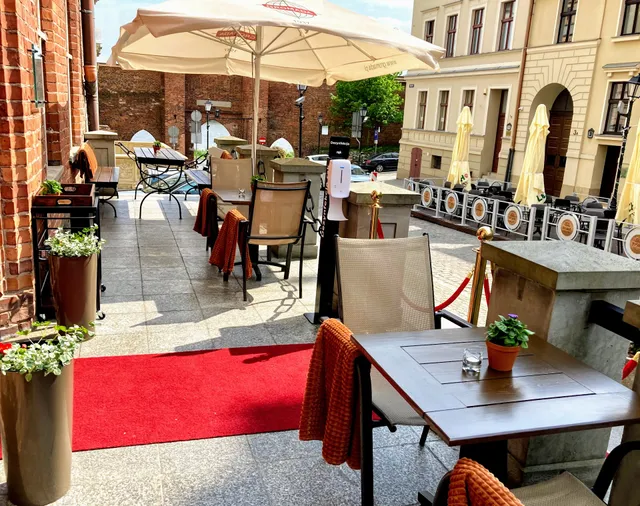 Inn Staropolski. Restaurant Hotel Gromada