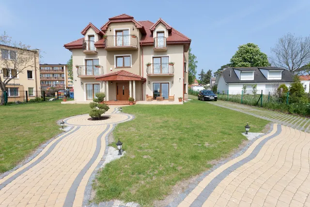 Villa Livia. Wczasy, wypoczynek nad morzem, noclegi