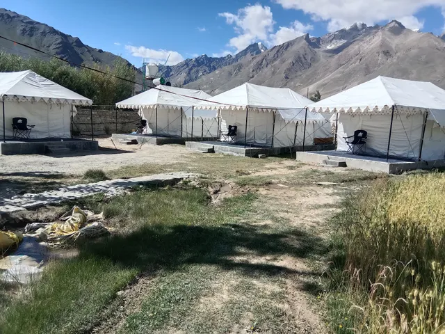 Shingkula Guest house