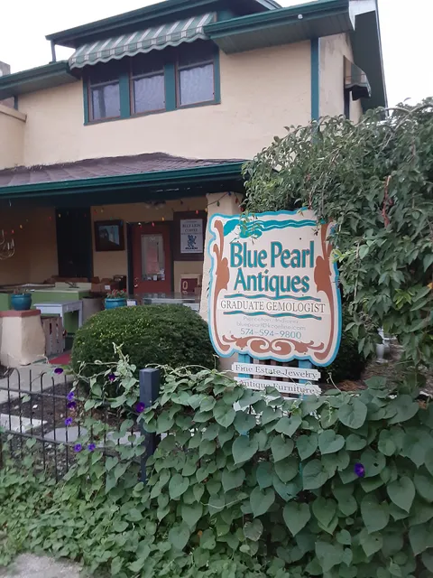 Blue Pearl Antiques & Art Gall