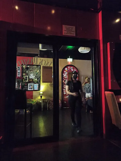 El Apartamento y El Sótano