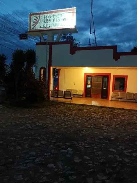 Hotel Las Flores