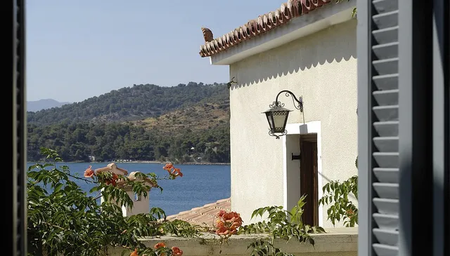 Sto Roloi Island Houses