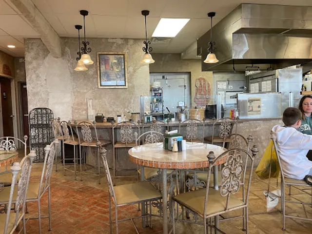 DeNunzio's Brick Oven Pizza and Grille