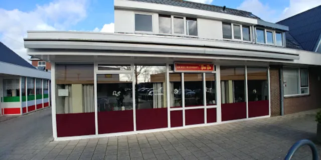 Chinese Specialiteiten Restaurant Tjau Tjin