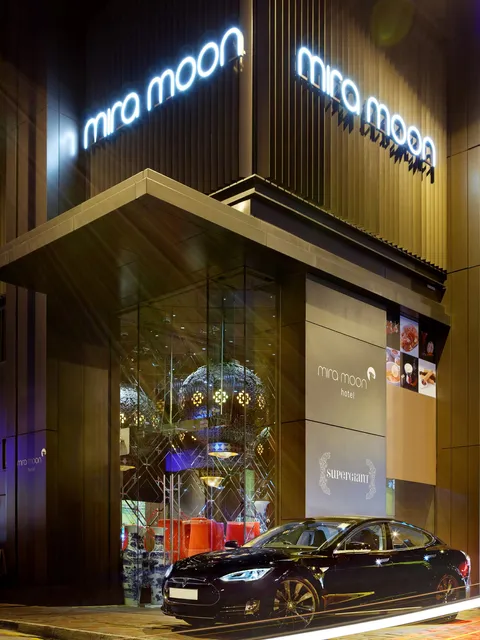 Mira Moon Hotel