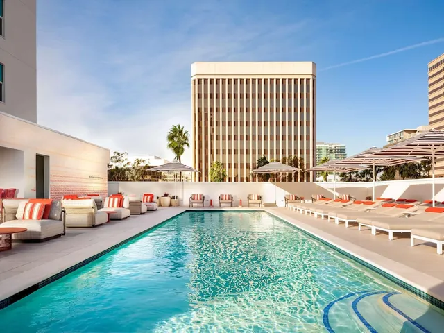 Fairmont Breakers Long Beach