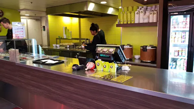 Eazie Rotterdam Alexandrium | Asian Wok - Poké bowl - Bites and Drinks