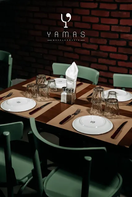 YAMAS Μουσικό Μεζεδοπωλείο