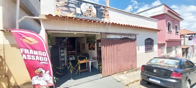 CARNES ASSADAS FRANGO DE GARAGEM DEL REI