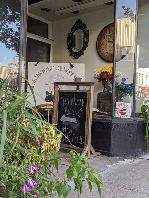 Monocle Jewelers