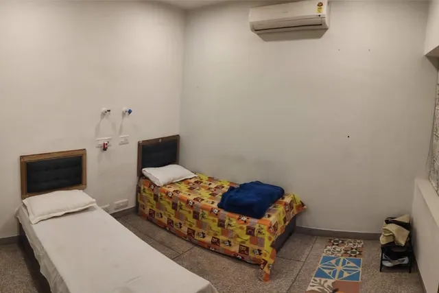 Accommodation in Sarita Vihar