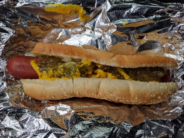 Rocky’s Hot Dog Stand