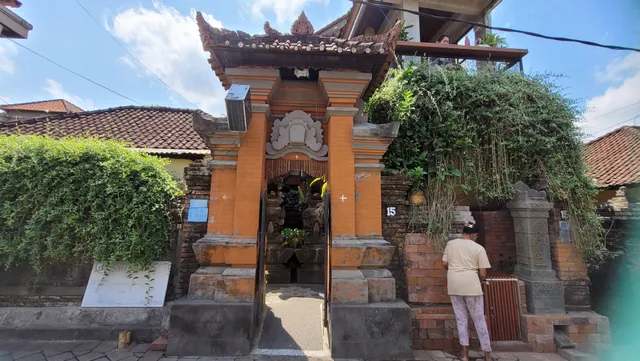 Sunshine Vintage House