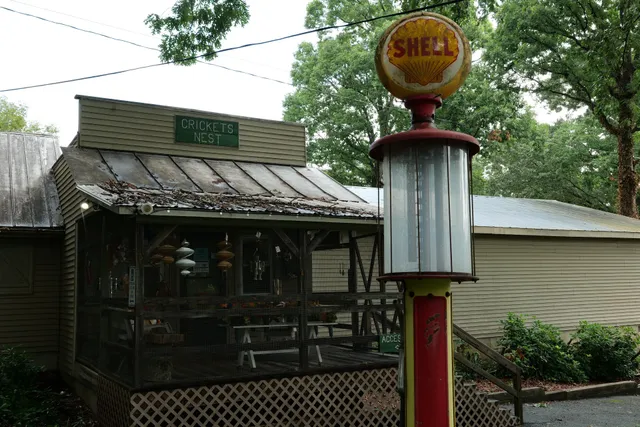 Cricket's Nest Craft Shop