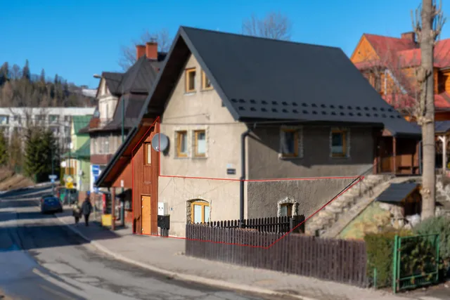 Hasir Marcin "Sylka" Apartment "Forge"