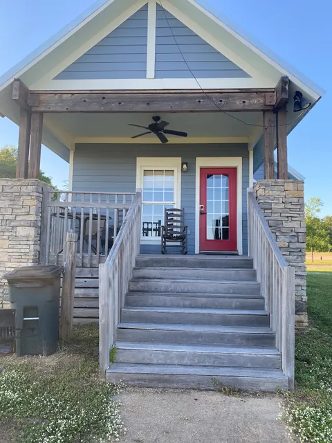 Lakepoint State Park Lodge