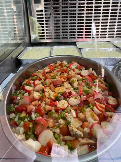 Mr. Pollo St. Adrià