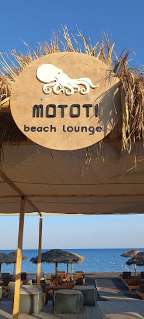 Mototi Beach Lounge