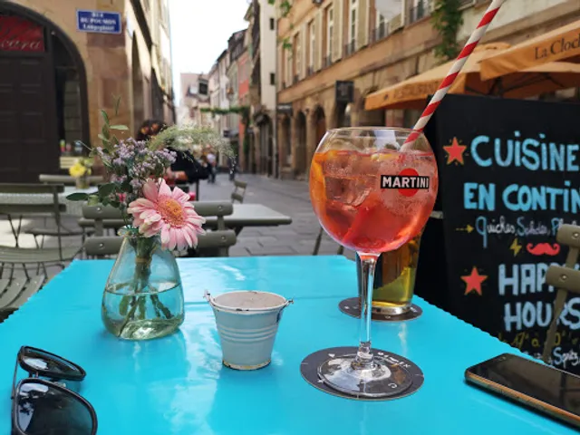 Jeannette and the Cycleux