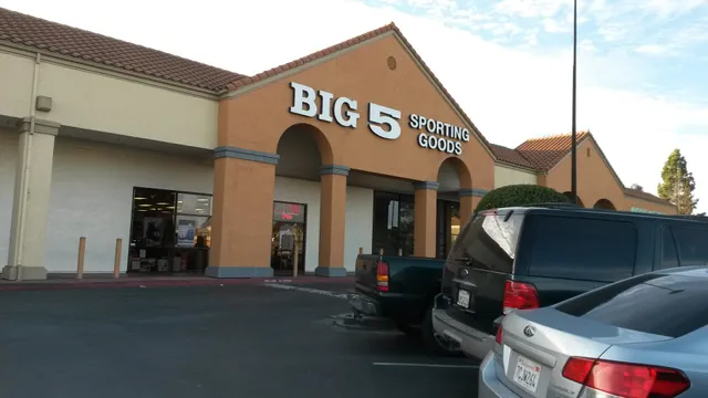 Big 5 Sporting Goods