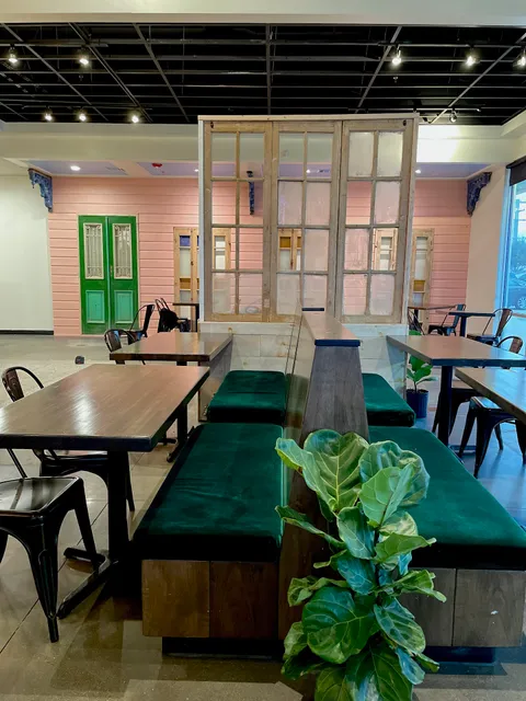 Uptown Brunch - Caprock