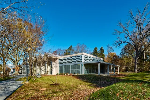 Lovett Memorial Library