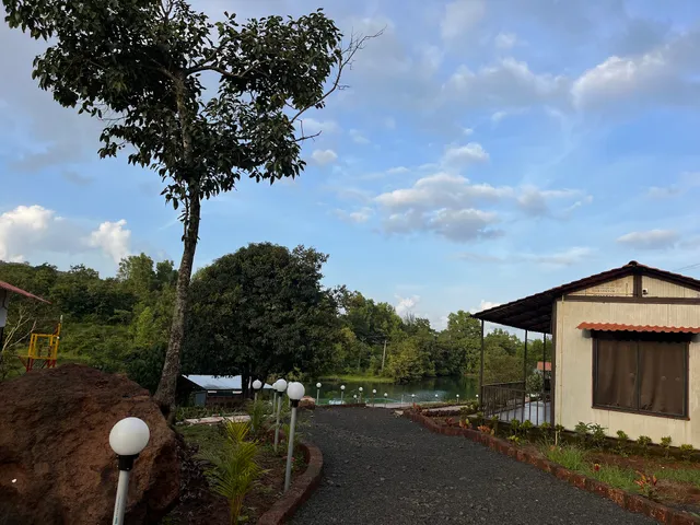 JUNGLE SPRING RESORT