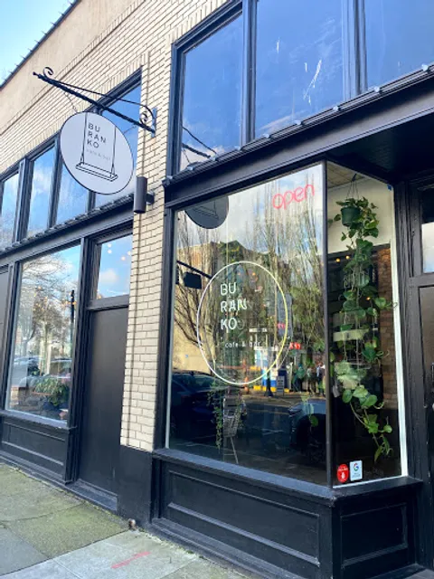 Buranko Cafe & Bar